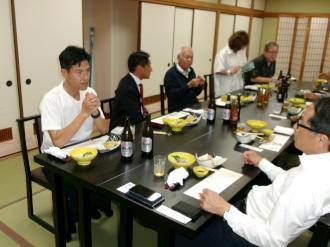 R8愛媛県支部 懇親会1.jpg