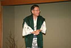 （中井さんの挨拶と乾杯の発声）